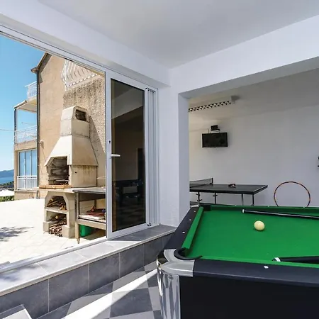 Gorgeous Home In Trsteno Trsteno