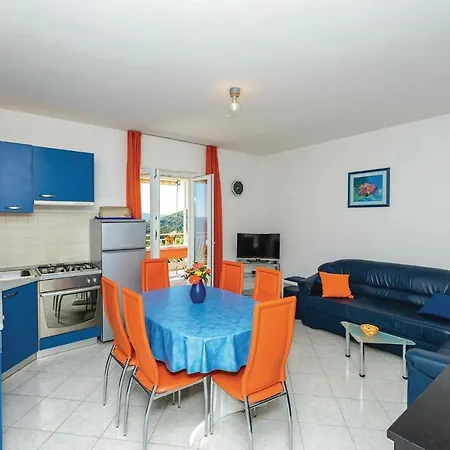 Gorgeous Home In Trsteno Hotel Trsteno